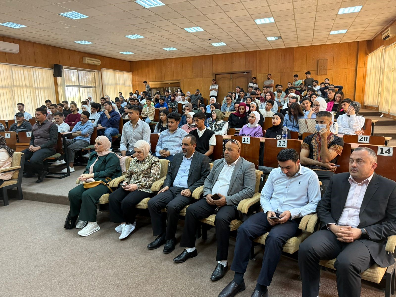 Faculty of Tourism and Hotels Holds an Awareness Workshop on the Importance of Surveys for New Students in Cooperation with the Accreditation and Quality Assurance Center