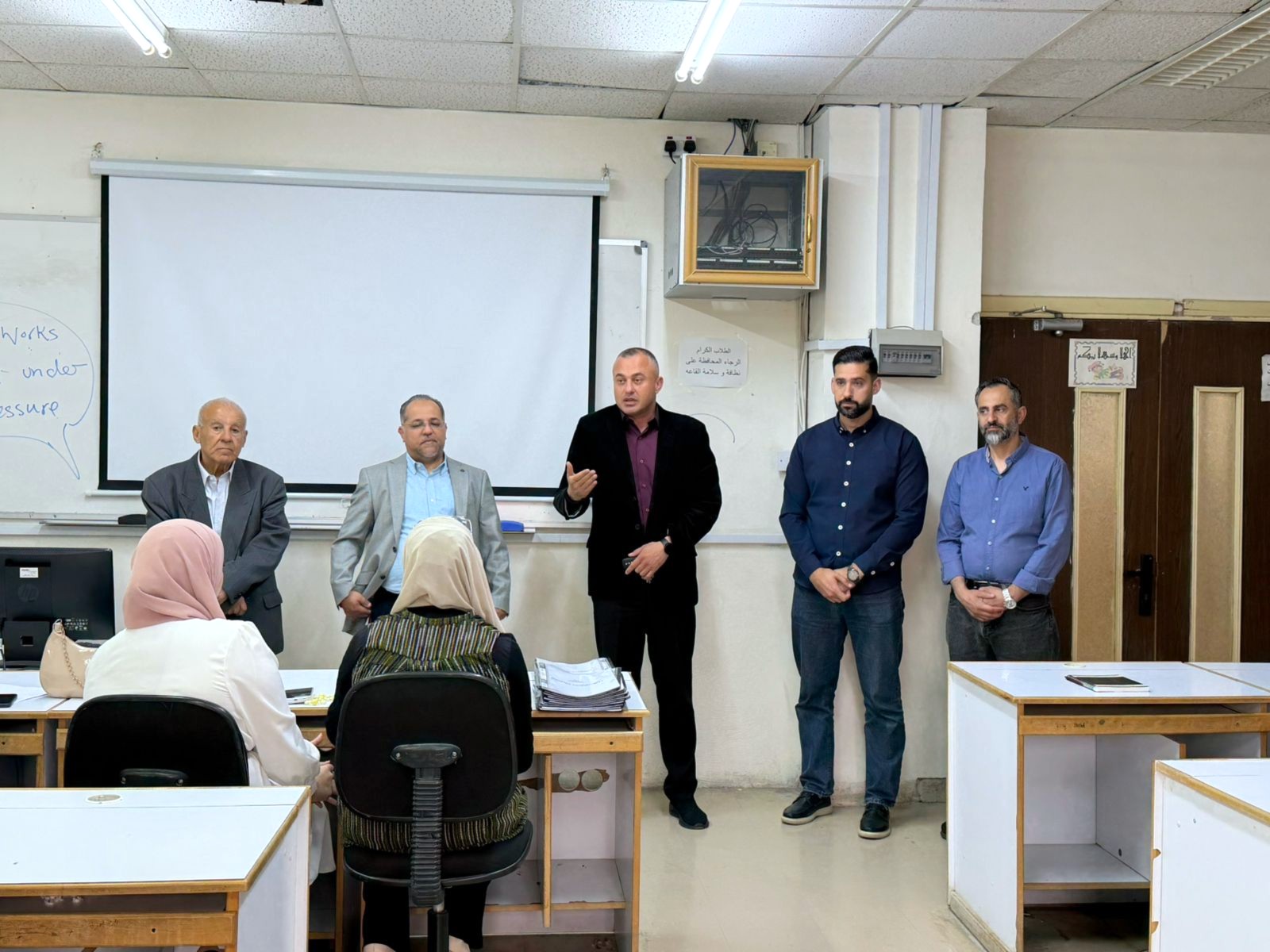 دورة تدريبية متخصصة لطلبة السياحة والفنادق في الضيافة الجوية بالتعاون مع مركز الملكة رانيا وأكاديمية القصور
